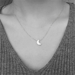 Short Chain Heart Shape Pendant Necklace - Beautiful Gift for Women - closestconvenience